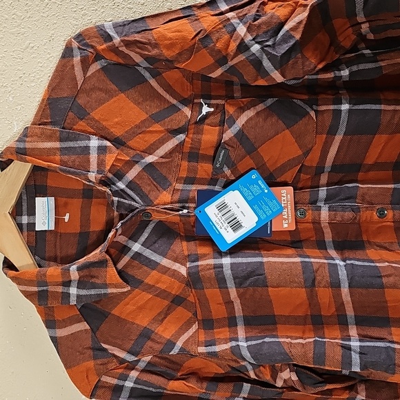 Columbia Long Horns Casual Buttpn-Down Shirt. - Picture 2 of 6